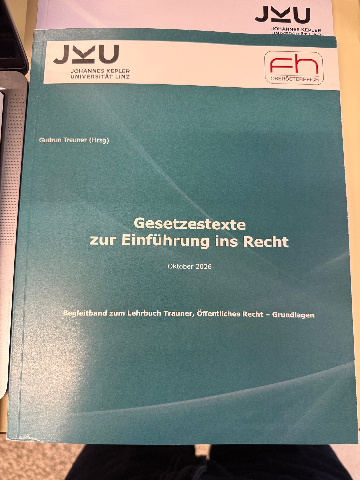 Gudrun - Gesetzestexte zur Einführung ins Recht